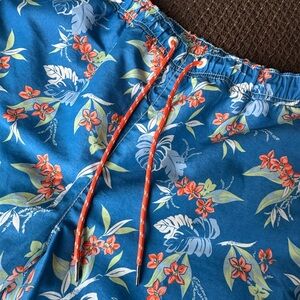 Tommy Bahama Swimwear Trunks Size Medium